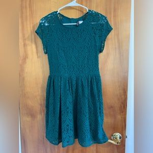 Size 10 Blue-green lace cute dress